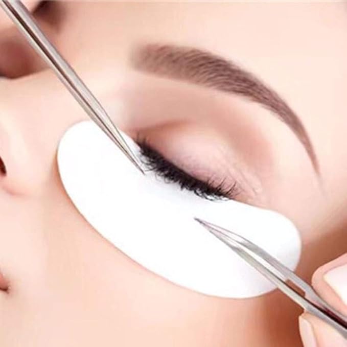 Eyeshadow Shields for Eye Makeup 100 Pcs Disposable Eyeshadow Stencil Lint Free Under Eye Patches Eyeshadow Gel Pad Pads Lint Free Gel Pad For Eyelash Extension Lip Makeup