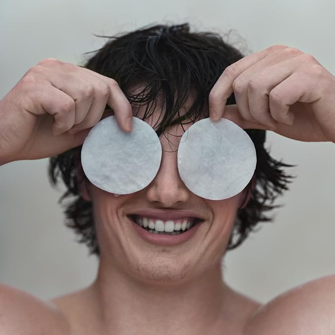 Careeon En Route Essentials Skin Care Kit with Luggage Tag (Green)