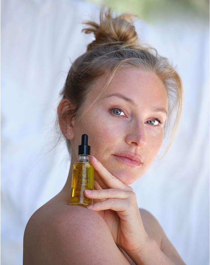 Vitamin C Glow Face Elixir, Hydrating Anti-Aging Face Oil for Sensitive Skin, Brightening & Nourishment | Organic, Plant-Based Facial Oil, Pollution Defense & Natural Glow | USA Made–1.69 fl oz