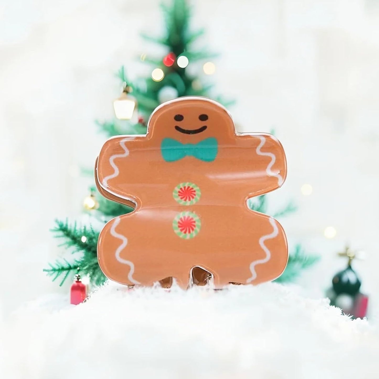 Cute Gingerbread Doll Hair Claw Clips for Women Girls, 2 Pcs Christmas Hair Clips Small Gingerbread Doll Claw Clips Winter Christmas Hair Accessories Acrylic Non-Slip Hair Claw for Hair and Thin Hair