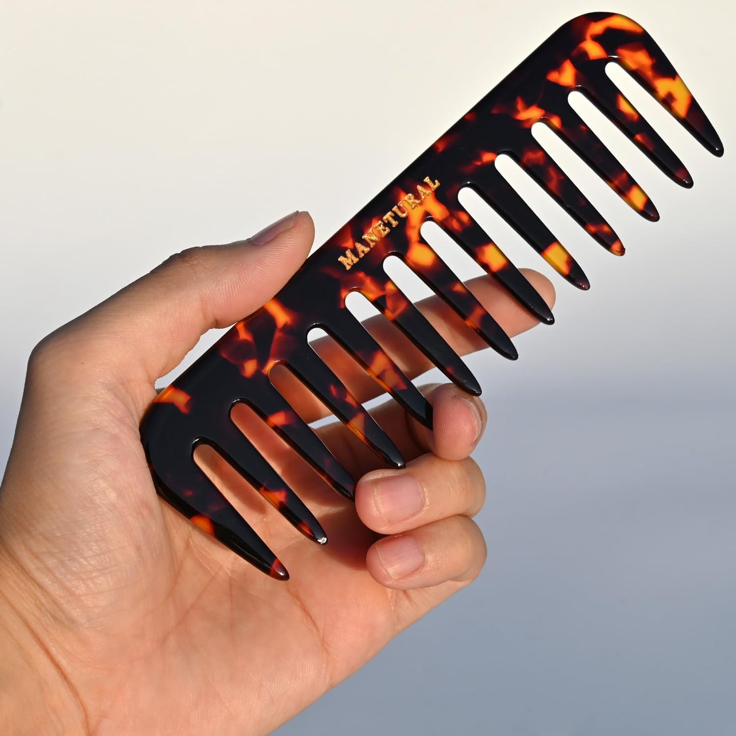 S1 Elegant Wide-Tooth Comb – Lightweight, Travel-Friendly, and Stylish Design for Tangle-Free Hair (Tortoise)