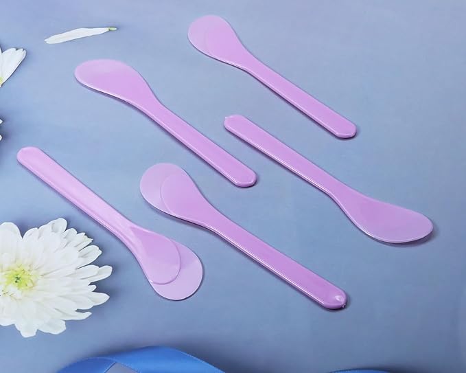 ONLYKXY 5pcs 5inch Plastic Beauty Spoon Facial Cream Brush Makeup Scoop Mud Reusable Cosmetic Dig Scoop Spatula Mask Tip for Lotions Moisturizers Home Salon DIY Facemask Mixing Sampling (Purple)