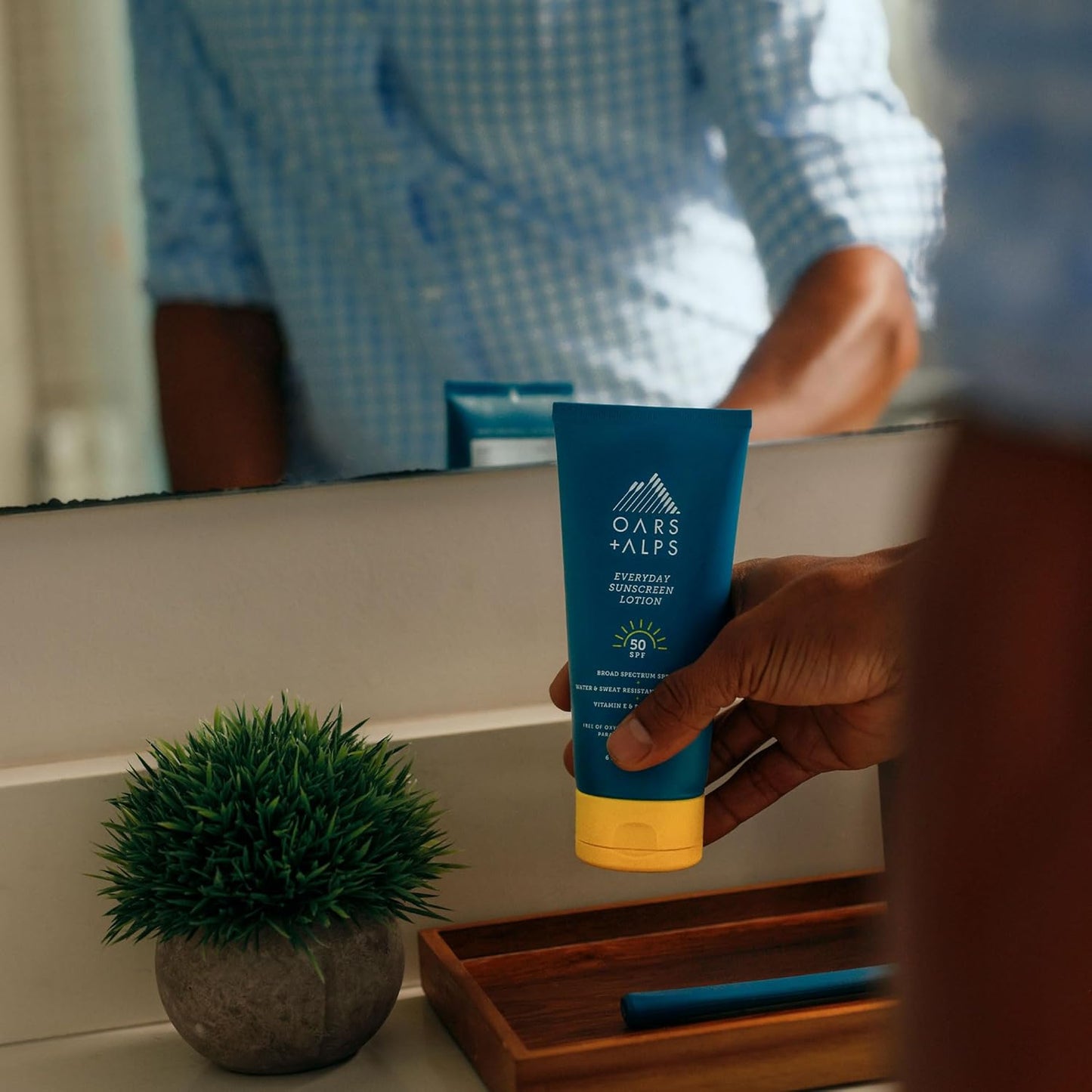 Oars + Alps Sunscreen Body Lotion for Everday Use, SPF 50 Body & Face Sunscreen Lotion, Infused with Aloe Leaf & Vitamin E, No White Residue, Water & Sweat Resistant, All Skin Types, Lightweight, 6oz