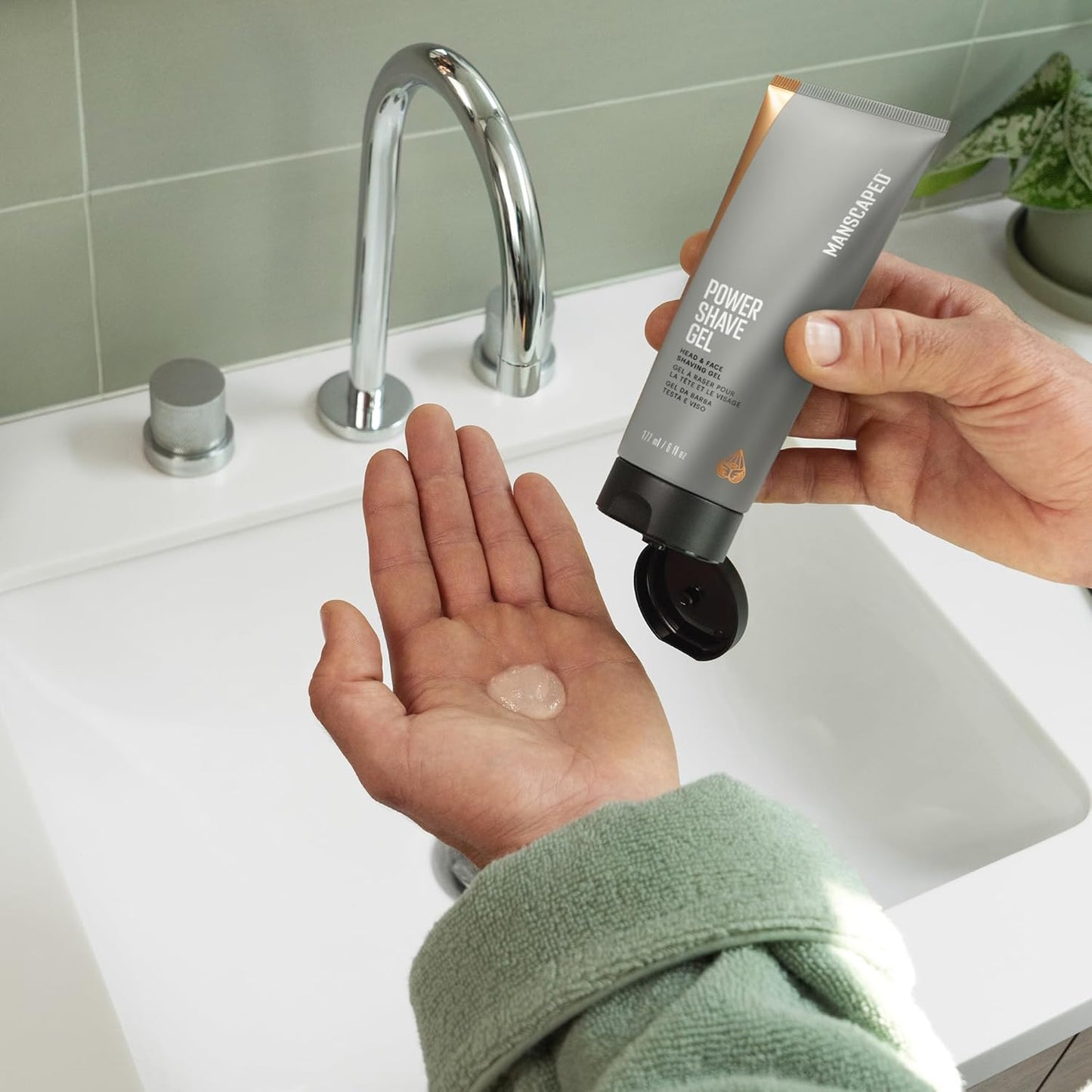 MANSCAPED® The Chairman™ PRO Package - Men’s Electric Face Shaver with Two Interchangeable Blades, SkinSafe® Four-Blade Foil & Stubble Trimmer, Power Shave Gel, Face Shave Soother Aftershave