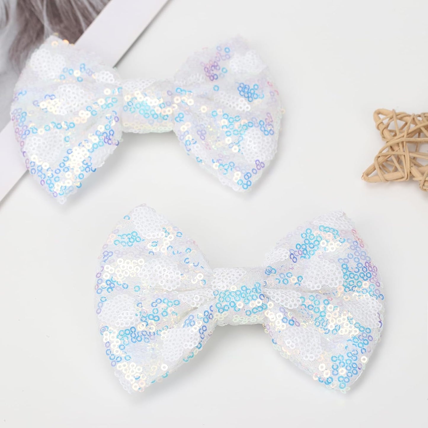 Large Big Sparkling 5 Inch Glitter Heart Hair Bows Clips Sequin Bow Alligator Clips Hair Accessories for Girls, Teens, Toddlers（White）