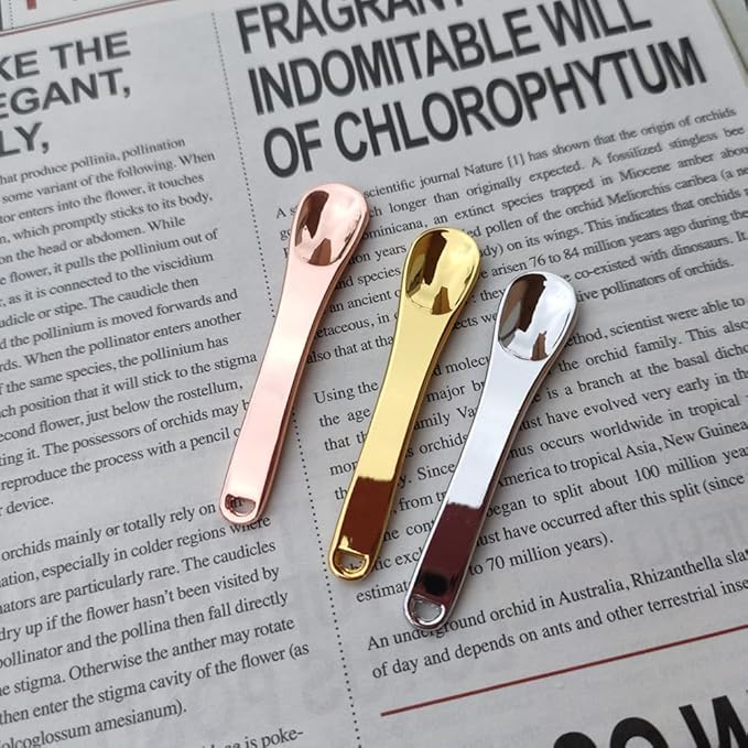 Honkenda 3 Pcs Metal Makeup Spatula Spoon, Reusable Mini Cosmetic Beauty Scoop for Facial Cream, Lotions, Moisturizers, Face Mask (Gold, Silver, Rose Gold)