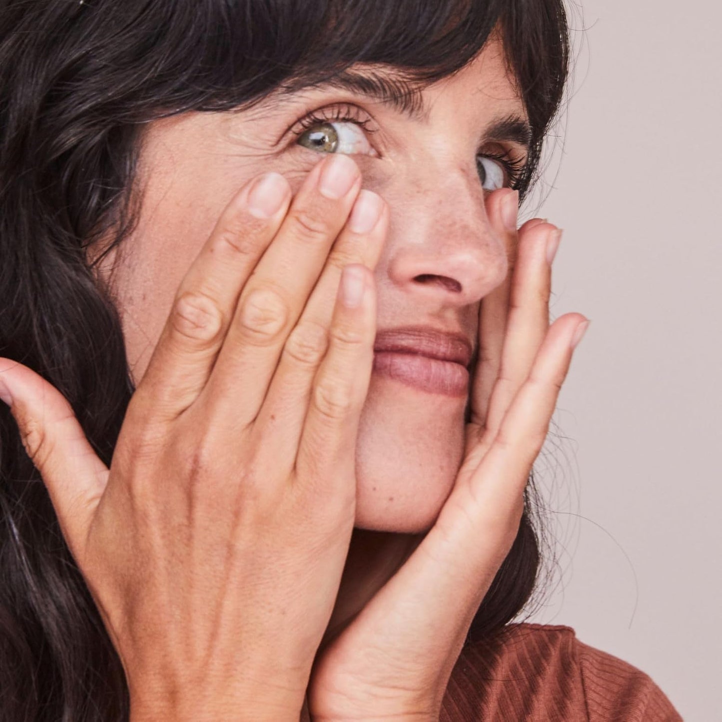 Kari Gran Essential Peptide Serum, Anti-Aging Serum With Matrixyl 3000 OS and 15 Plant Oils (50 ml)