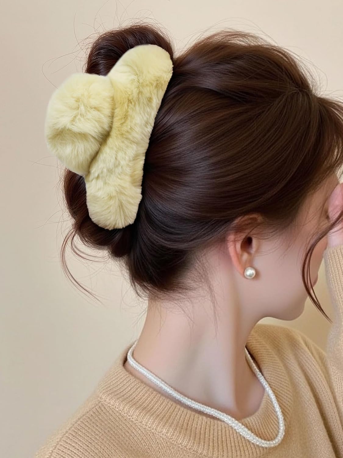 ACECHA 2 Pack Large Fluffy Fuzzy Hair Claw Clips for Women, 5.9" Winter Fur Furry Hairclips, Soft Plush Aesthetic Hair Accessories for Christmas Halloween New Year Party (Green & Hot pink)