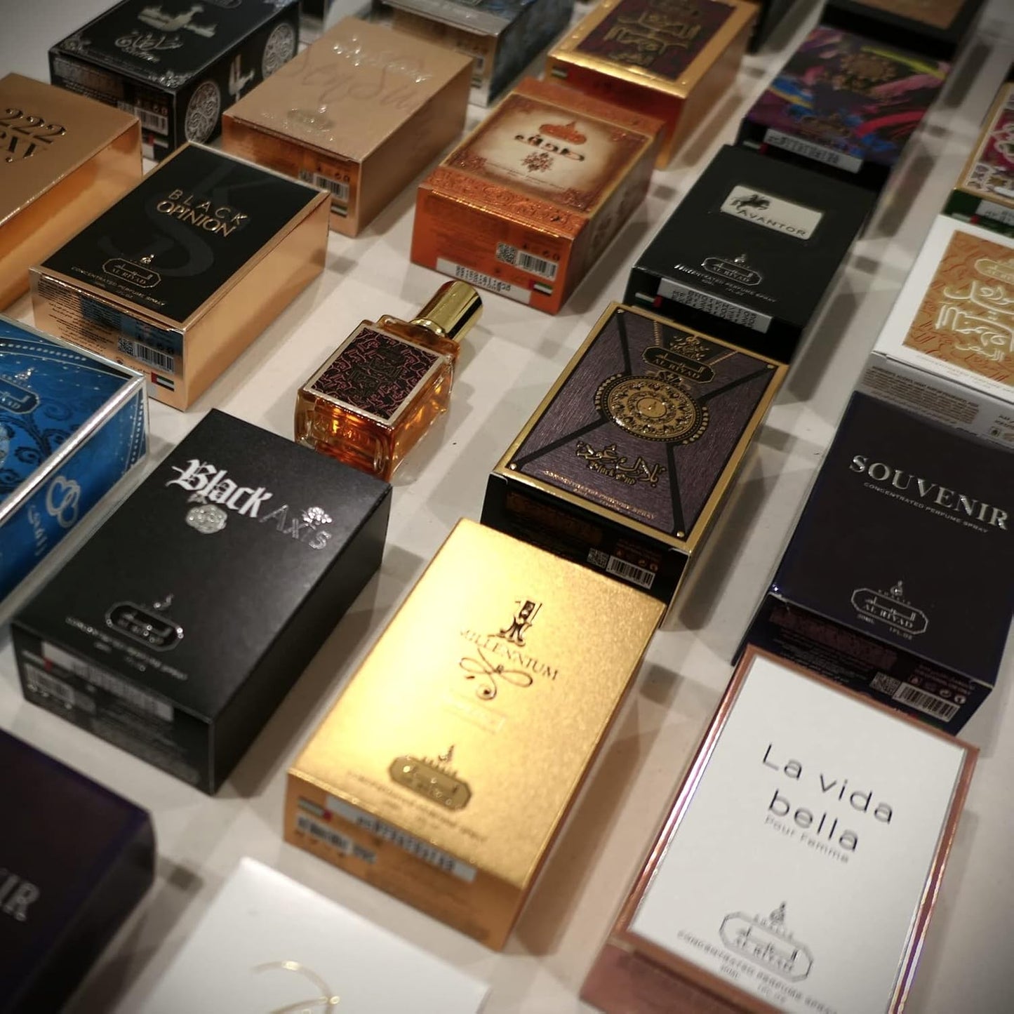 SULTAN Unisex Oriental Attar, 1.1 oz (30 mL) Eau De Parfum Spray. A fragrance that will leave a lasting impression.