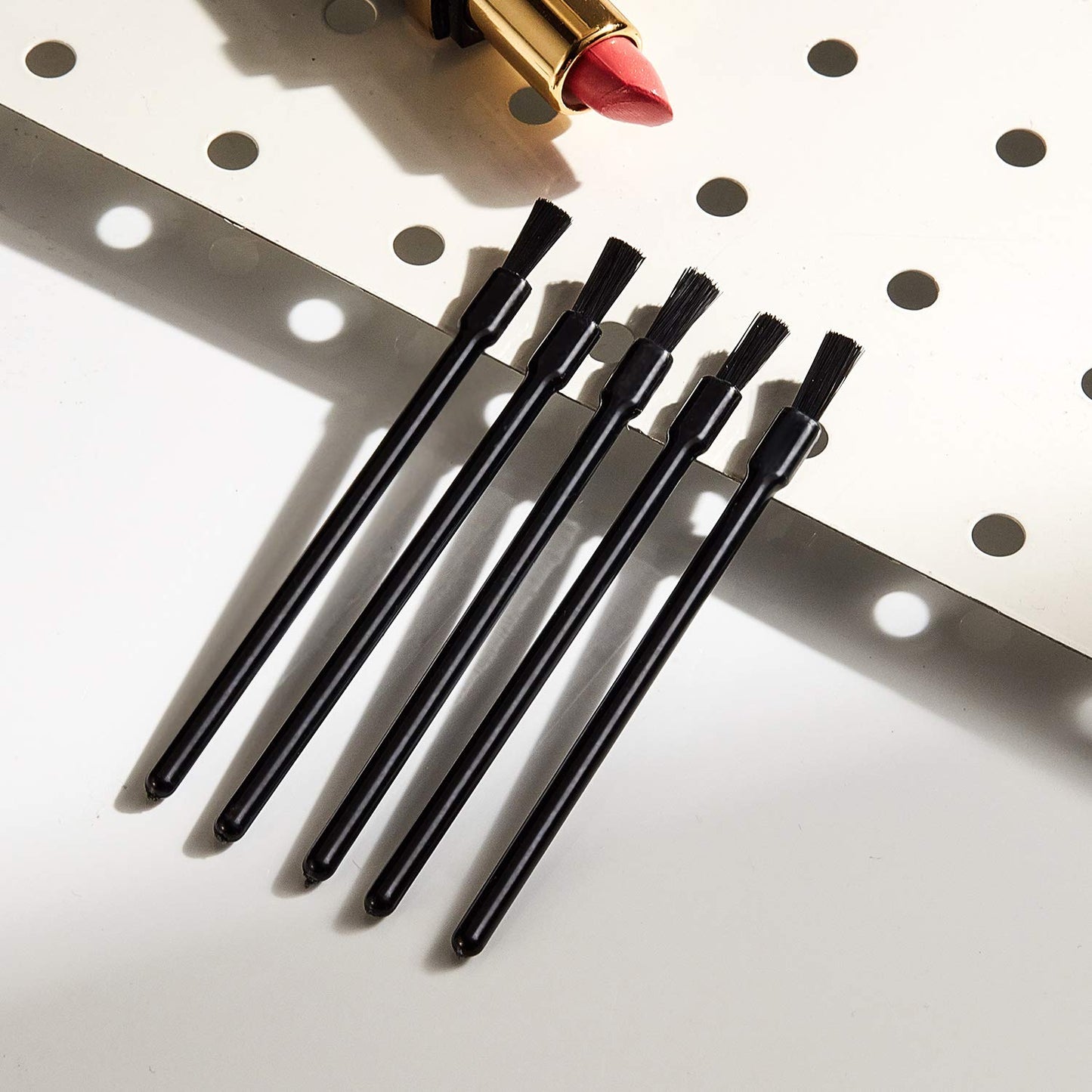 200 Pcs Lip Makeup Brushes Nail Polish Brushes Lip Gloss Applicators Lipstick Wands Makeup Cosmetic Brush Tools for Women