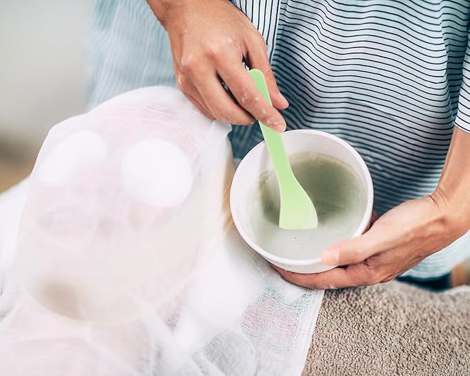 ONLYKXY 5pcs 5inch Plastic Beauty Spoon Facial Cream Brush Makeup Scoop Mud Reusable Cosmetic Dig Scoop Spatula Mask Tip for Lotions Moisturizers Home Salon DIY Facemask Mixing Sampling (Light Green)