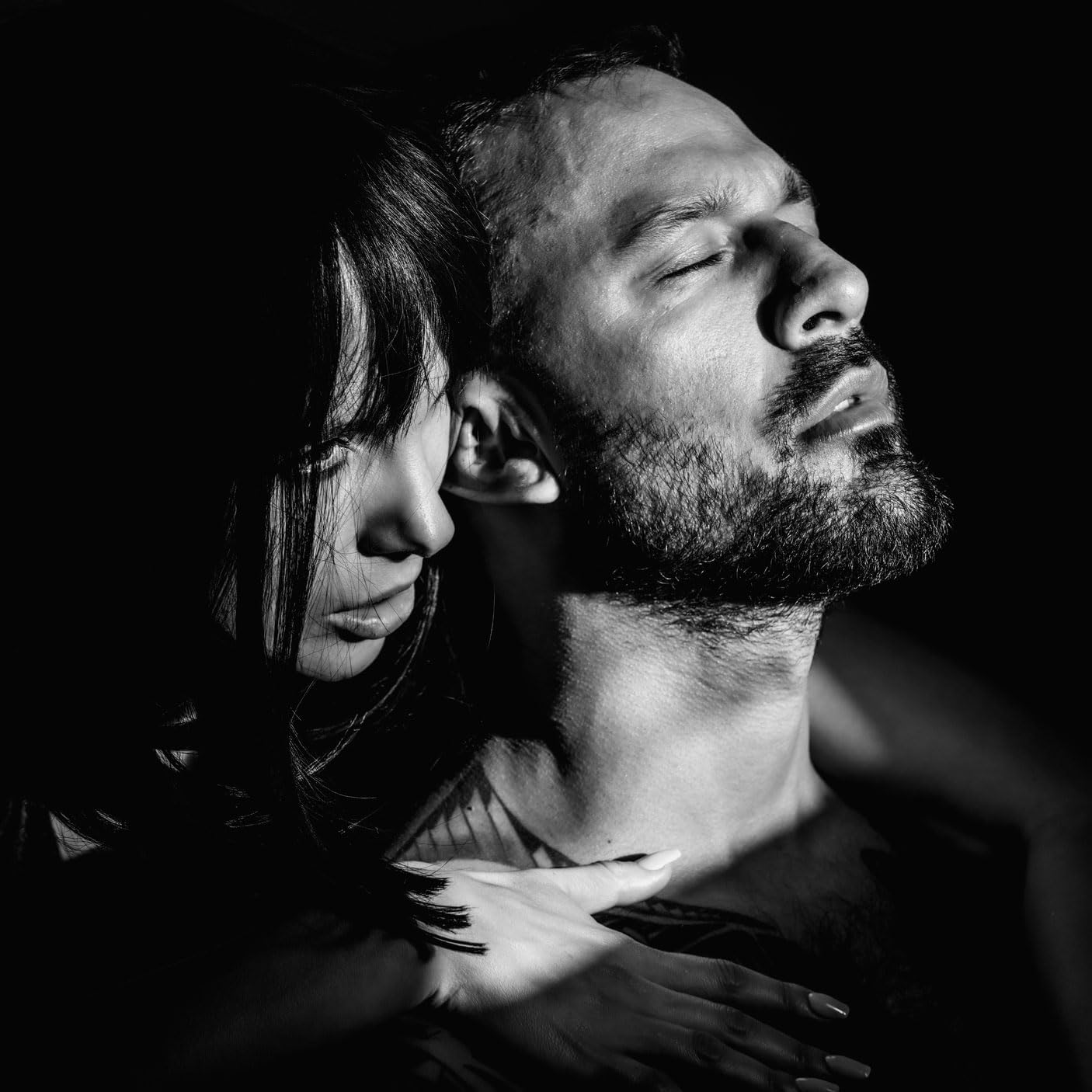 Maison d'Orient Luxury Collection Exclusive 02 Blue Eau de Parfum 100 mL - Aromatic Woody Mens Cologne with Amber and Musk Accords, Long Lasting Fresh Signature Scent