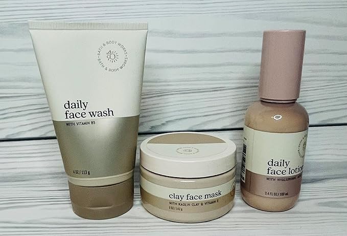 Bath and Body Works Face Essentials Gift Set Includes Daily Face Wash (4 oz), Daily Face Lotion (3.4 oz) and Clay Face Mask (6.5 oz)