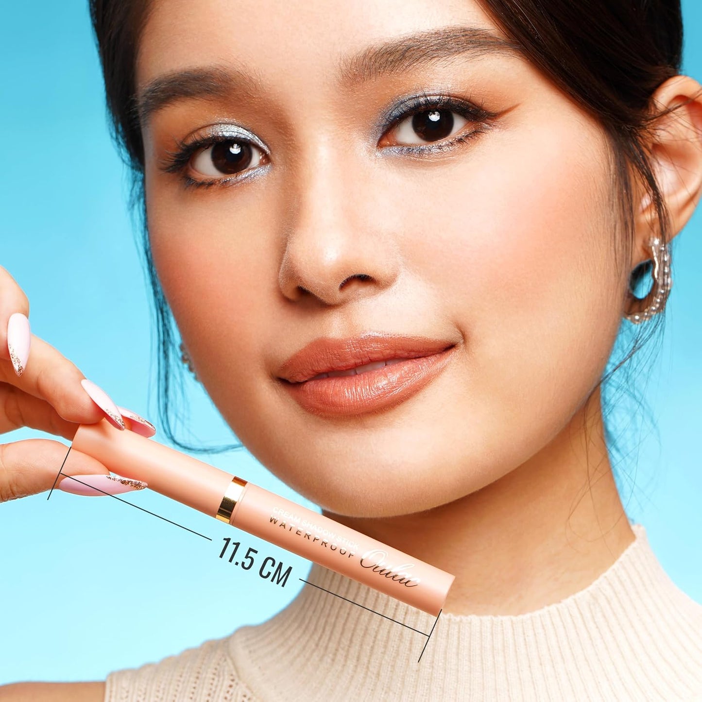 Oulac Waterproof Eye Shadow Stick Smooth and Long Lasting, Shimmering Glitter Finish, Blendable Eyes Makeup, Vegan & Cruelty-Free 1.25g, 19 Seafoam