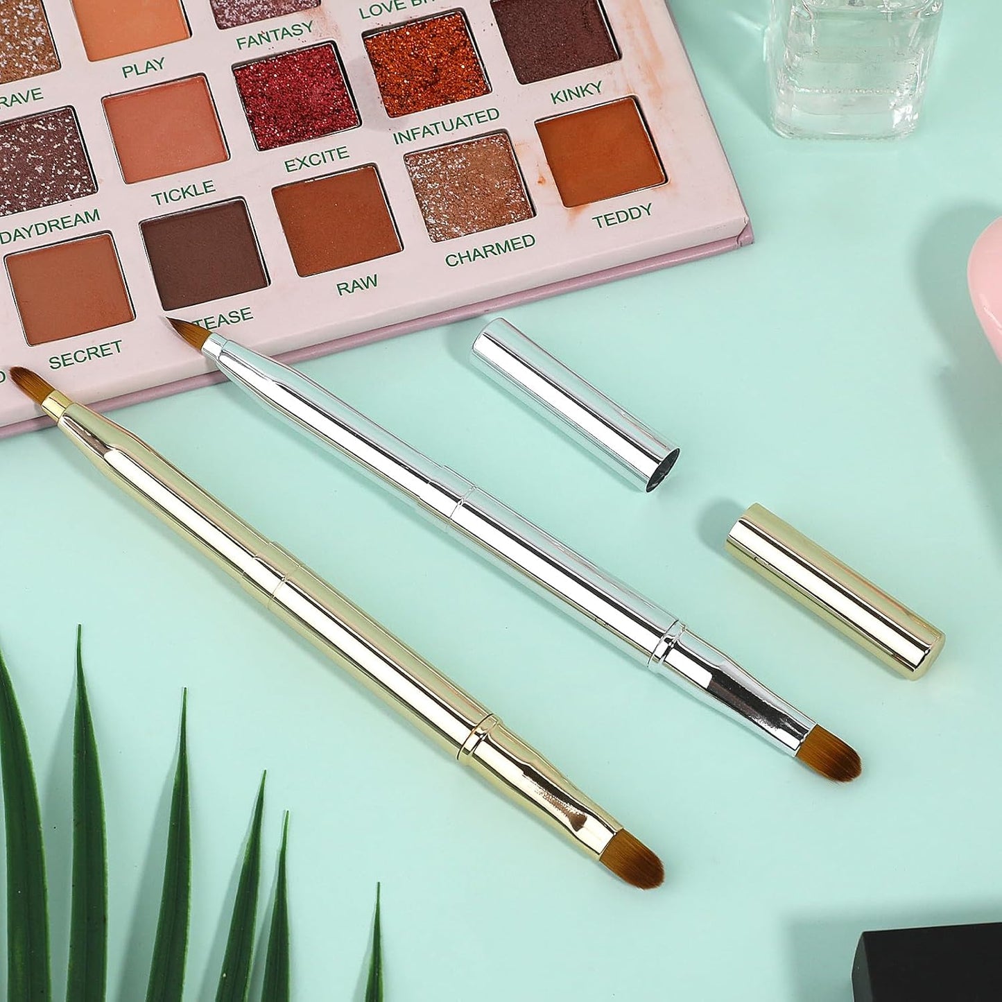 2 Pack Retractable Lip Brush for Lipstick Lip Gloss Double-Ended Lip Makeup Brushes with Cap Lipstick Brush Lip Balm Applicator Travel