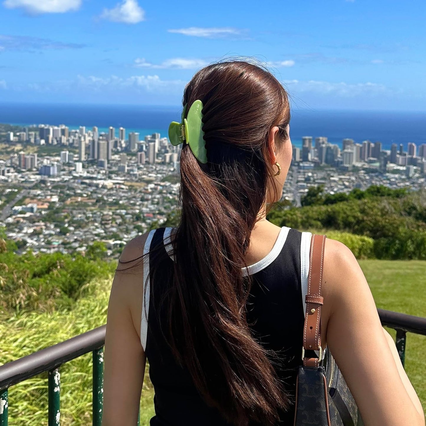 Premium Durable Acetate Hair Accessories - Large No-Slip 4 Inch Claw Clips for Women's Thick Hair (Green)