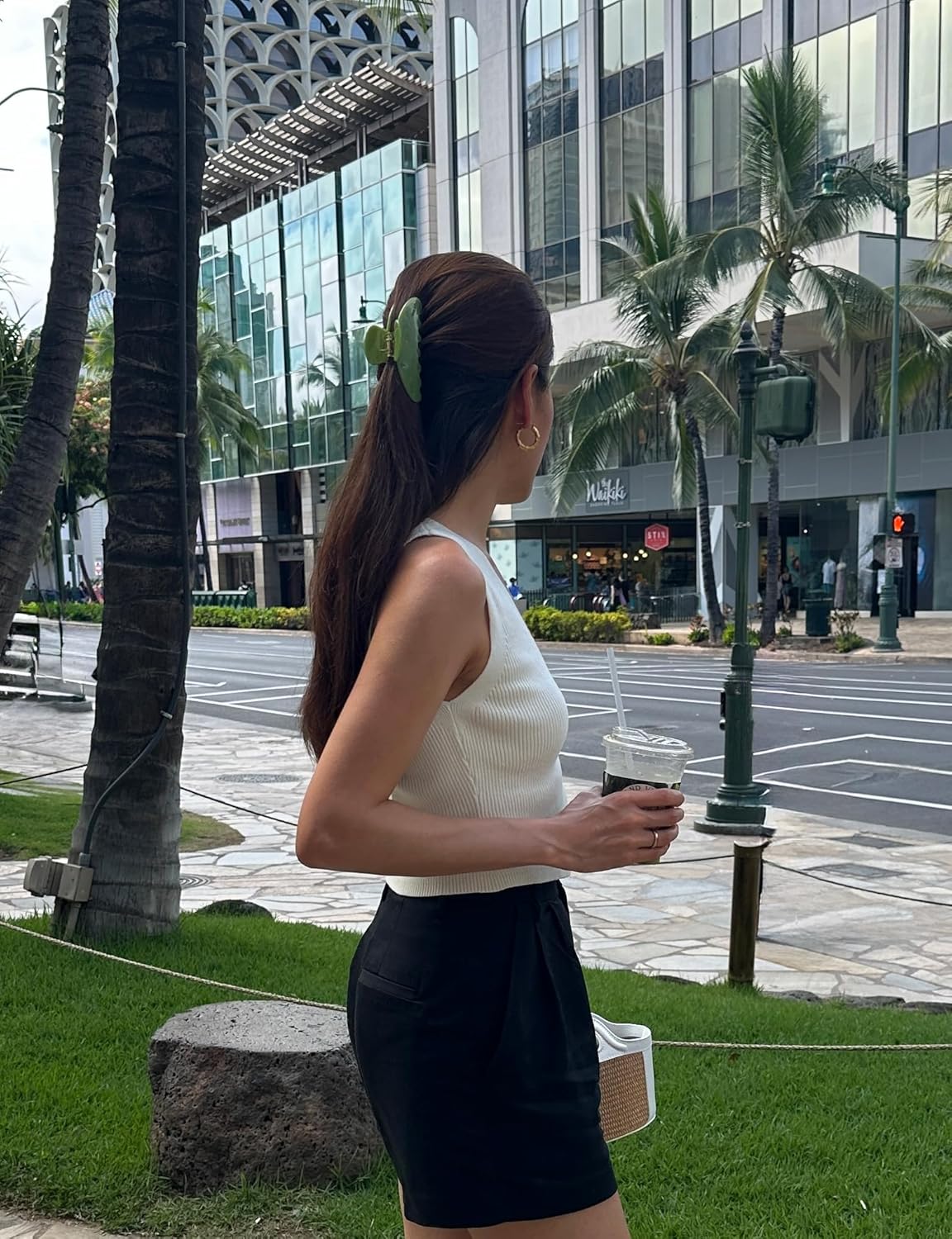 Premium Durable Acetate Hair Accessories - Large No-Slip 4 Inch Claw Clips for Women's Thick Hair (Green)