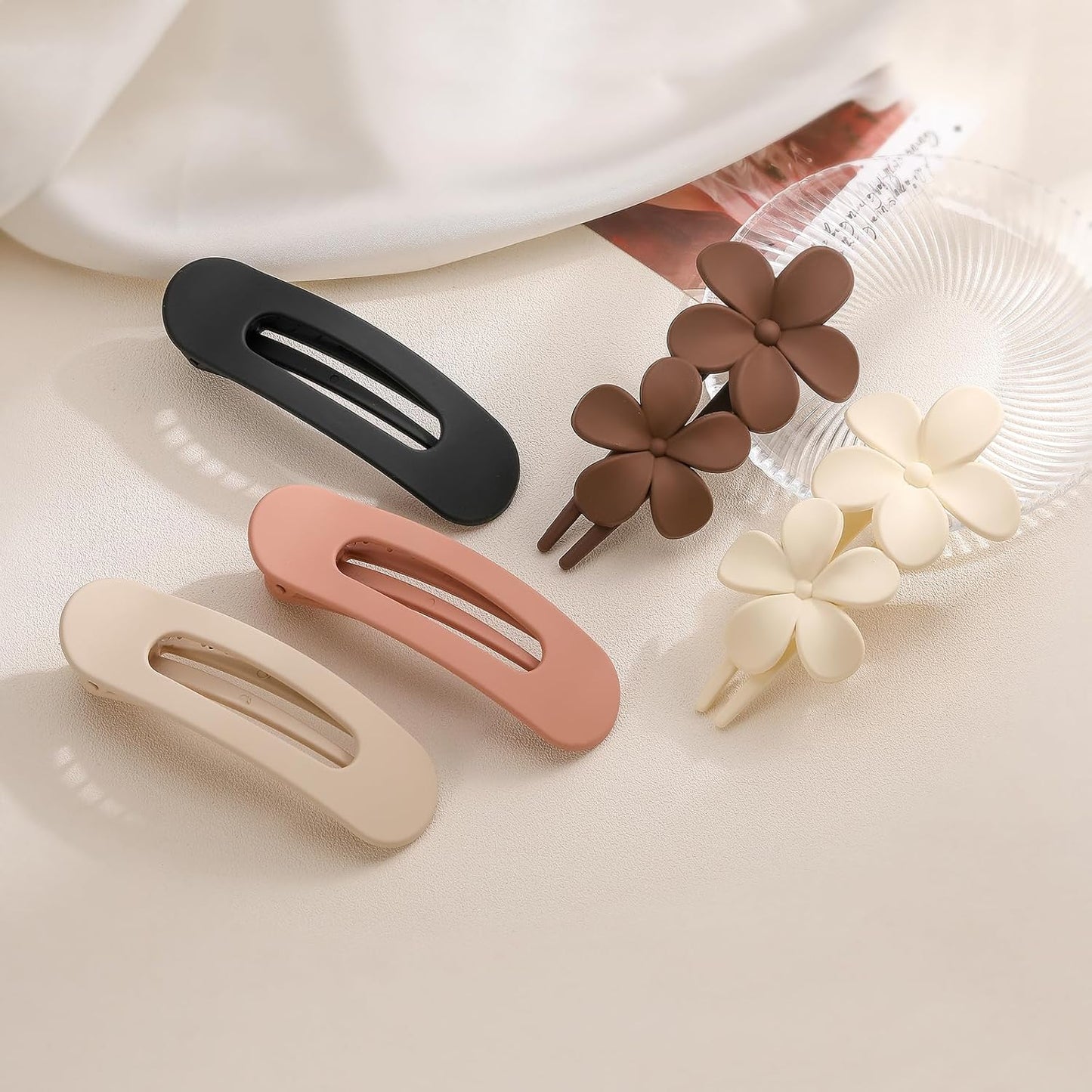 5 Pcs Flat Hair Clips, 2 Styles Large Lay Flat Claw Clips for Women Girls,Strong Hold Non-slip Matte Hair Claws for Thick Thin Hair(Brown&White)